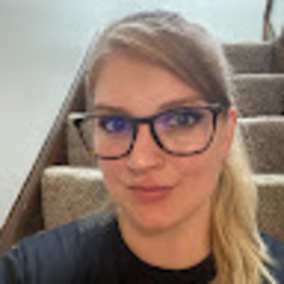 Meet your Posher, Meghan - Picture 1 of 1